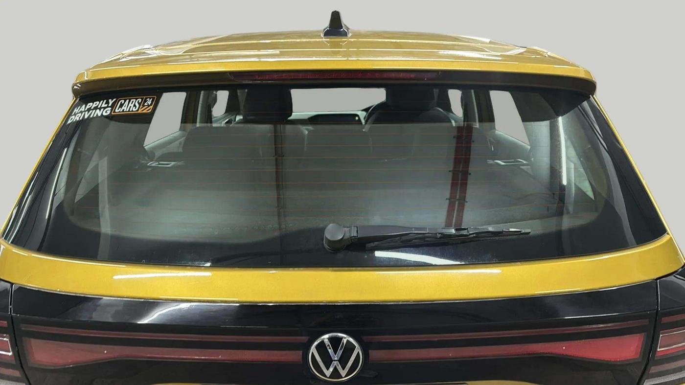 2022 Volkswagen TAIGUN HIGHLINE 1.0 TSI AT, Petrol, Automatic, 54,121 km, Rear Windshield