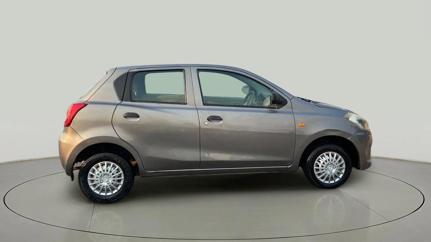 2018 Datsun Go A, Petrol, Manual, 31,000 km, Right Side View