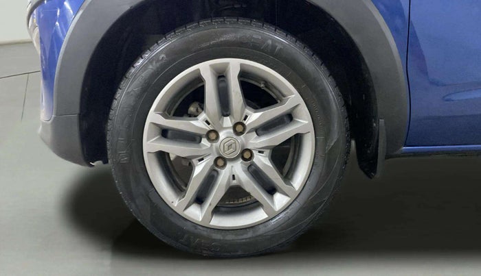 2019 Renault TRIBER RXZ, Petrol, Manual, 33,069 km, Left Front Wheel