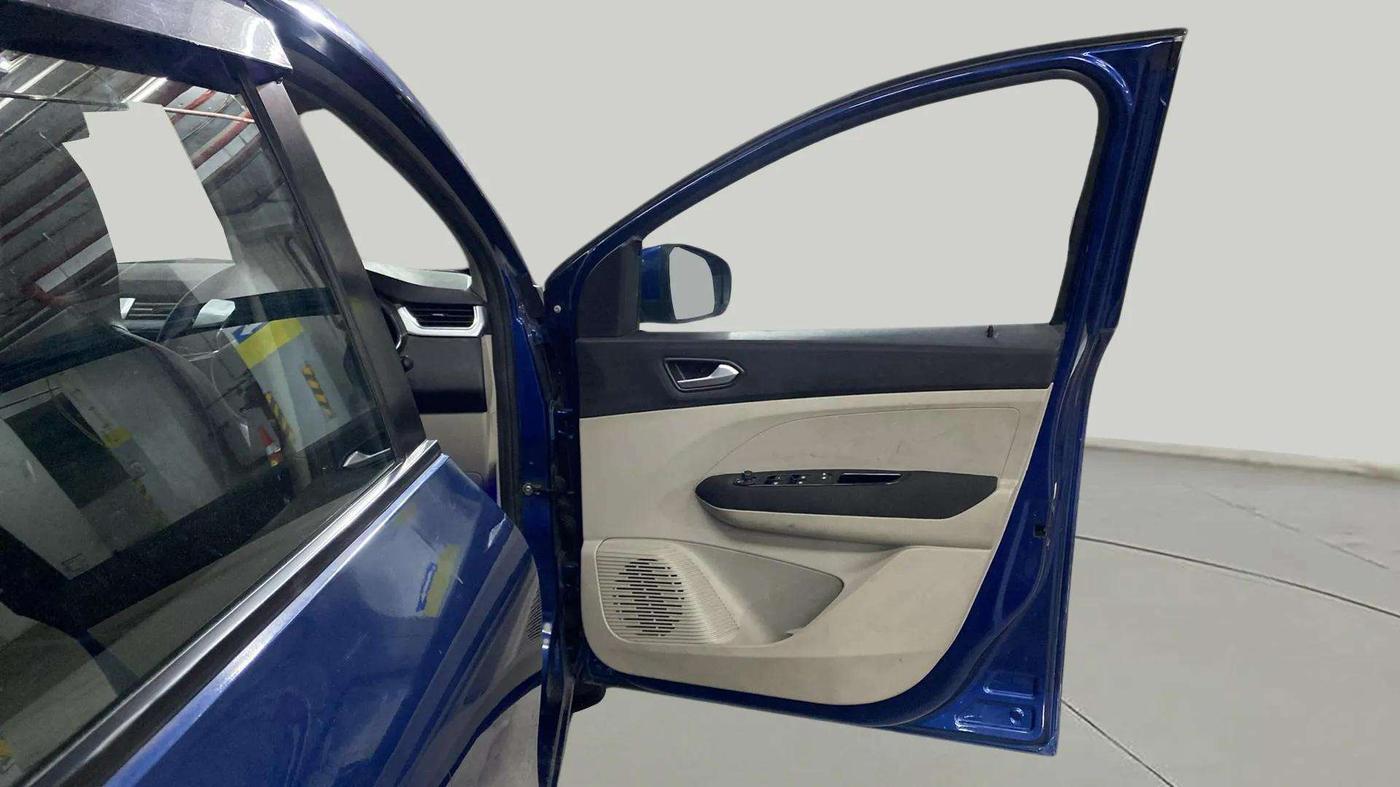 2019 Renault TRIBER RXZ, Petrol, Manual, 33,069 km, RHS Front Door