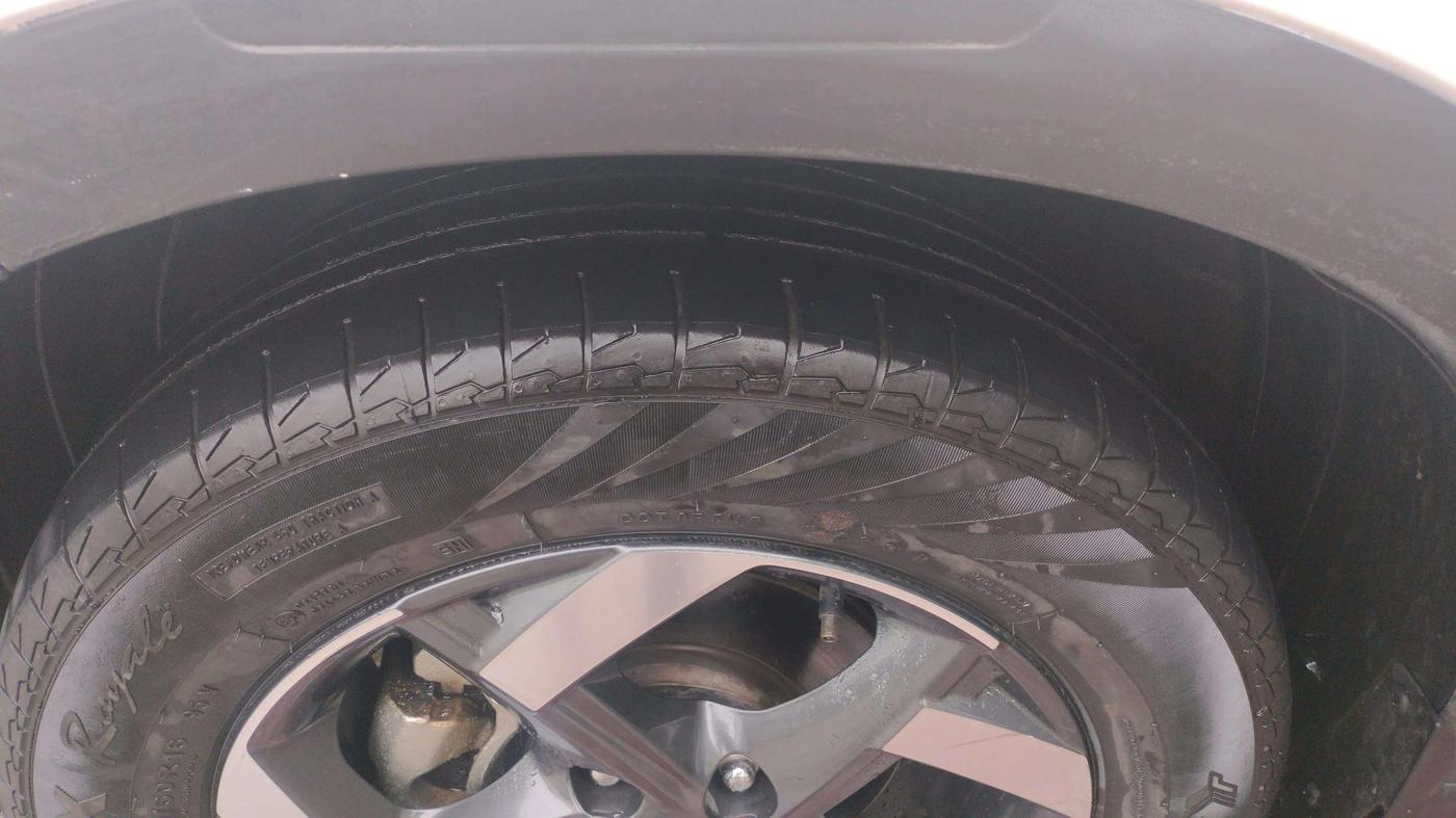 2019 Hyundai VENUE SX PLUS 1.0 TURBO DCT, Petrol, Automatic, 63,013 km, Left Front Tyre Tread