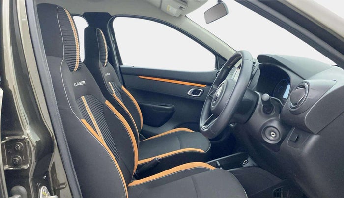 2020 Renault Kwid CLIMBER 1.0 AMT (O), Petrol, Automatic, 14,082 km, Right Side Front Door Cabin