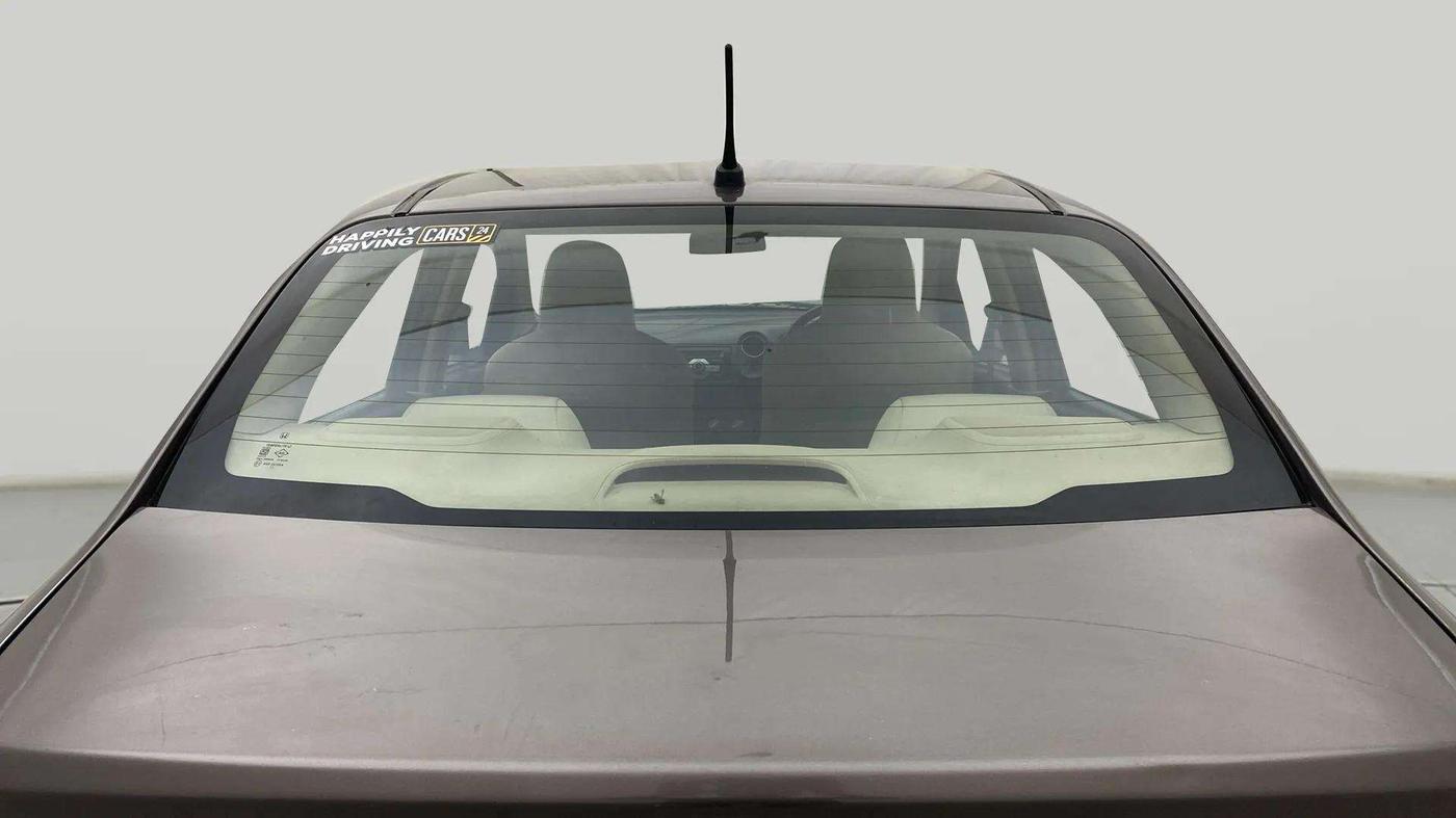 2014 Honda Amaze 1.2L I-VTEC VX AT, Petrol, Automatic, 43,397 km, Rear Windshield