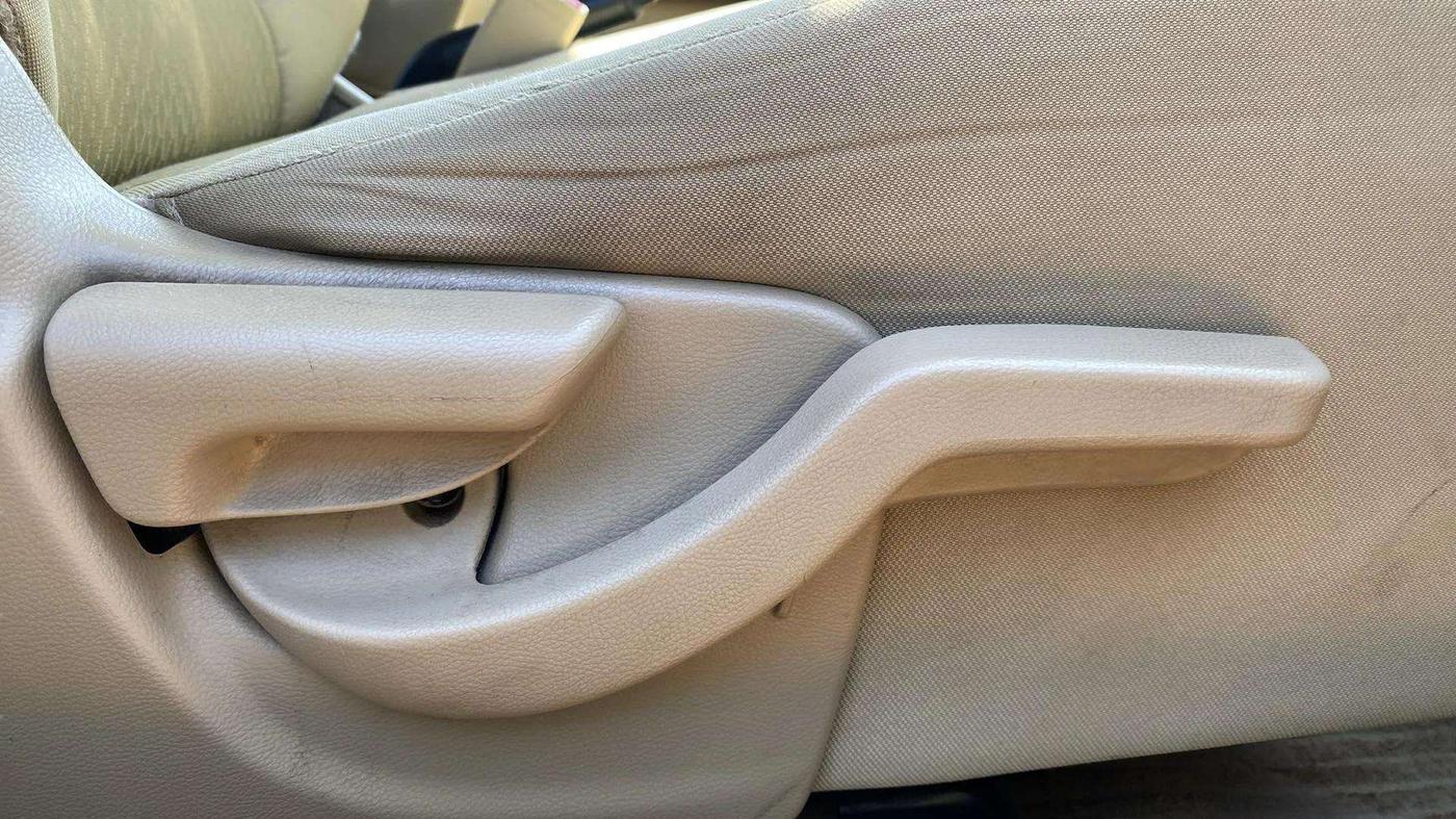 2014 Honda Amaze 1.2L I-VTEC VX AT, Petrol, Automatic, 43,397 km, Driver Side Adjustment Panel