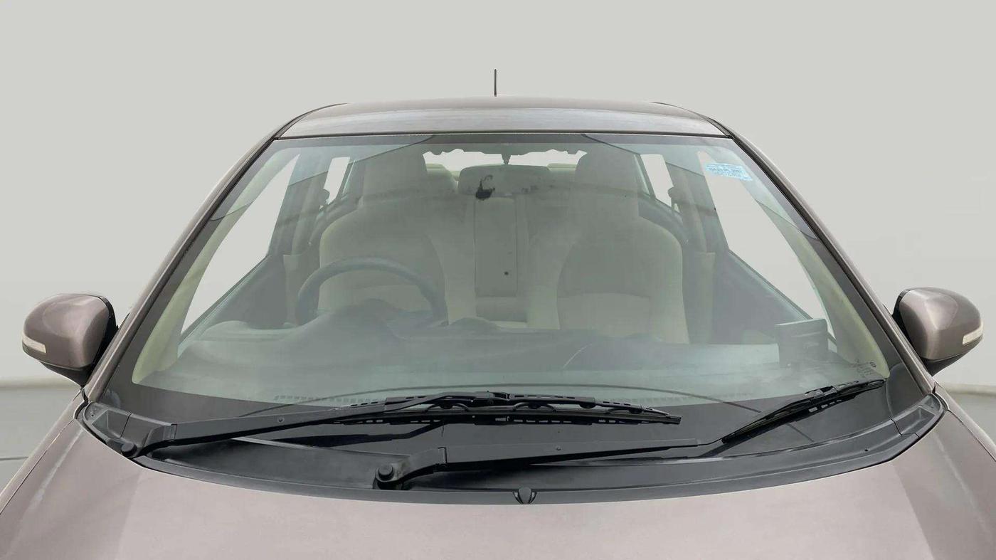 2014 Honda Amaze 1.2L I-VTEC VX AT, Petrol, Automatic, 43,397 km, Front Windshield