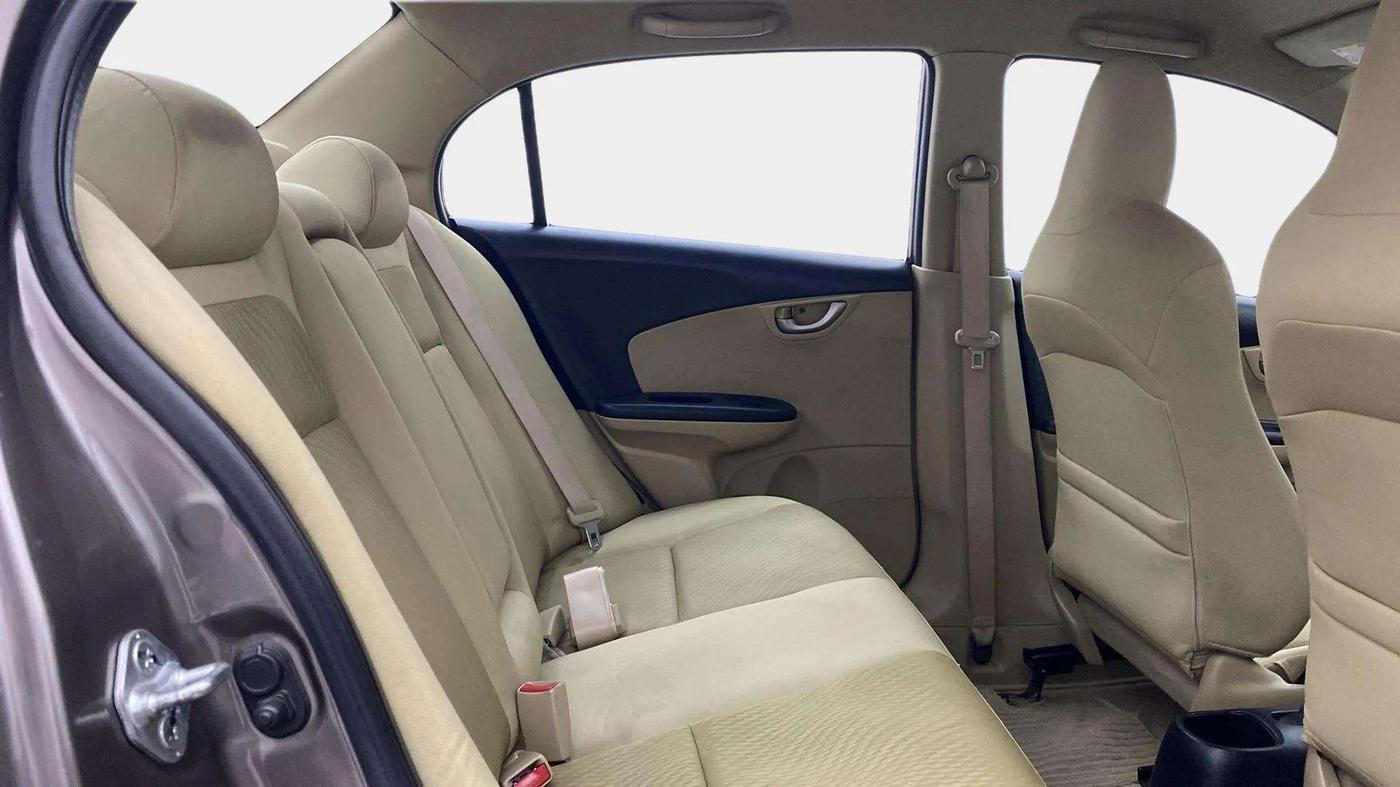 2014 Honda Amaze 1.2L I-VTEC VX AT, Petrol, Automatic, 43,397 km, Right Side Rear Door Cabin