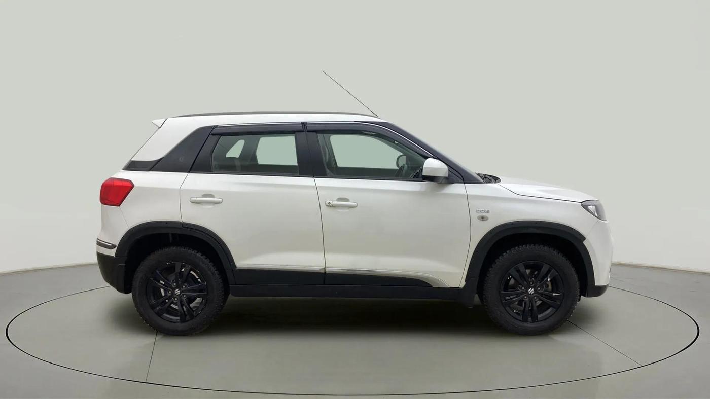 2019 Maruti Vitara Brezza ZDI AMT, Diesel, Automatic, 93,875 km, Right Side View