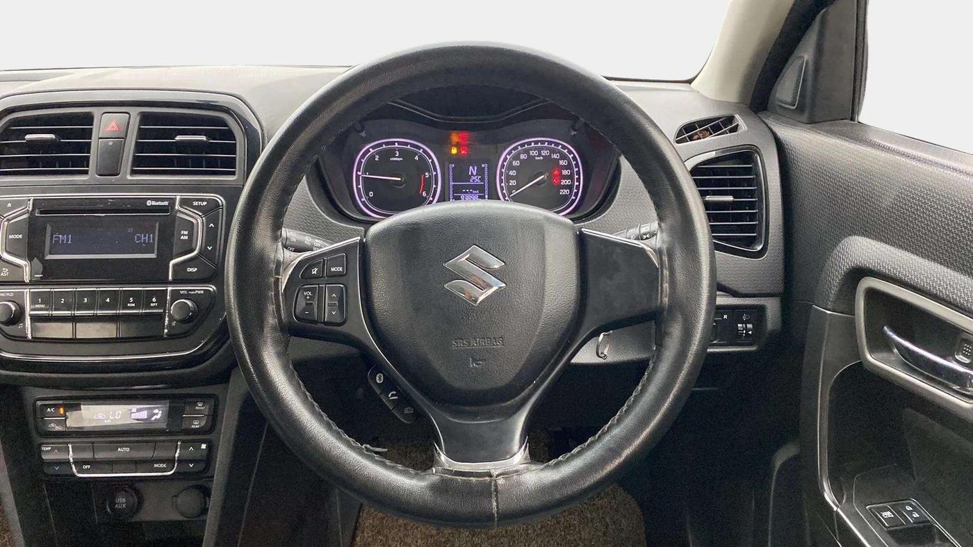 2019 Maruti Vitara Brezza ZDI AMT, Diesel, Automatic, 93,875 km, Steering Wheel Close Up
