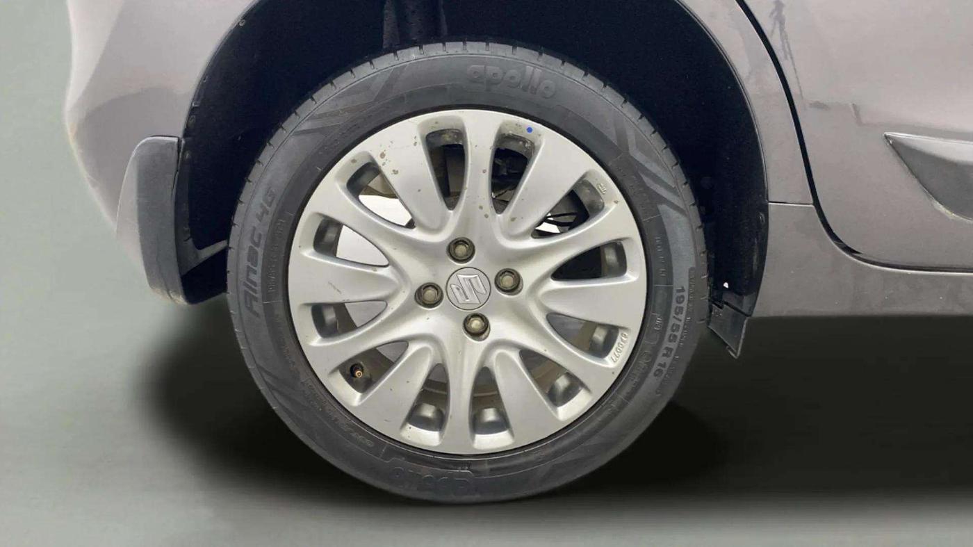 2018 Maruti Baleno ZETA PETROL 1.2, Petrol, Manual, 78,145 km, Right Rear Wheel