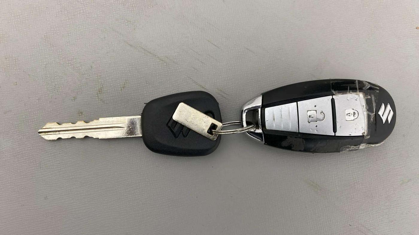 2018 Maruti Baleno ZETA PETROL 1.2, Petrol, Manual, 78,145 km, Key Close Up