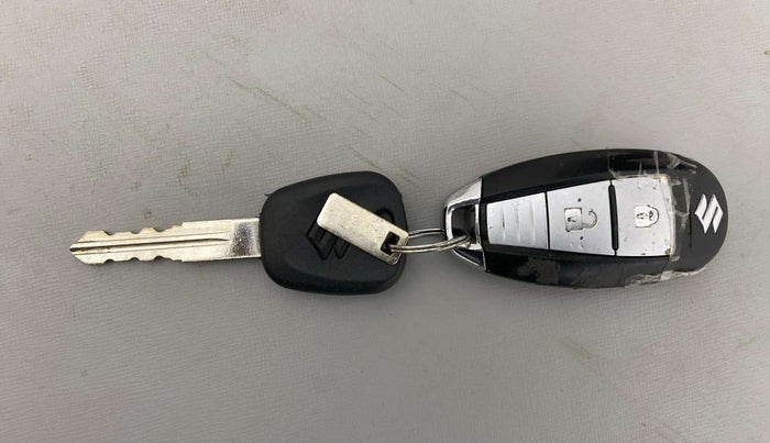 2018 Maruti Baleno ZETA PETROL 1.2, Petrol, Manual, 78,145 km, Key Close Up