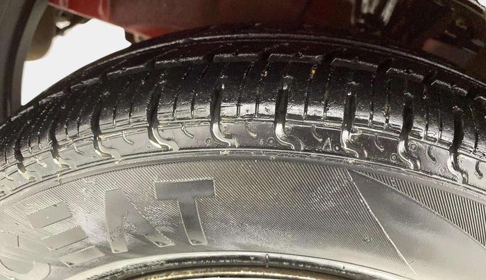 2013 Hyundai i10 ERA 1.1, Petrol, Manual, 56,563 km, Left Front Tyre Tread