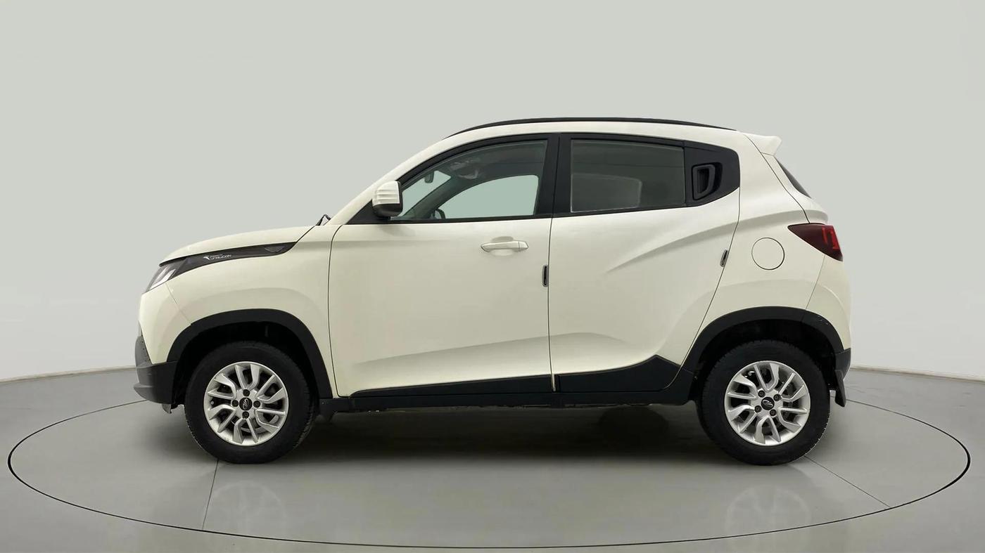 2017 Mahindra Kuv100 K6 6 STR, Petrol, Manual, 62,664 km, Left Side