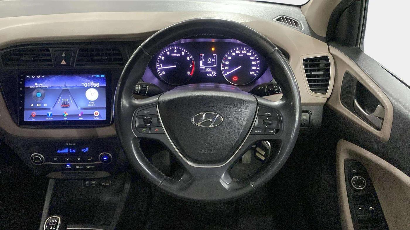 2015 Hyundai Elite i20 SPORTZ 1.2, CNG, Manual, 55,681 km, Steering Wheel Close Up