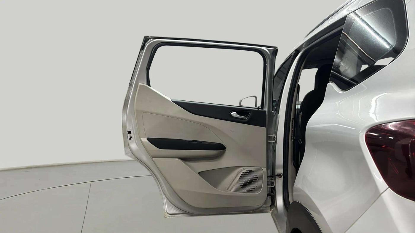 2021 Renault TRIBER RXZ AMT, Petrol, Automatic, 20,567 km, LHS Rear Door
