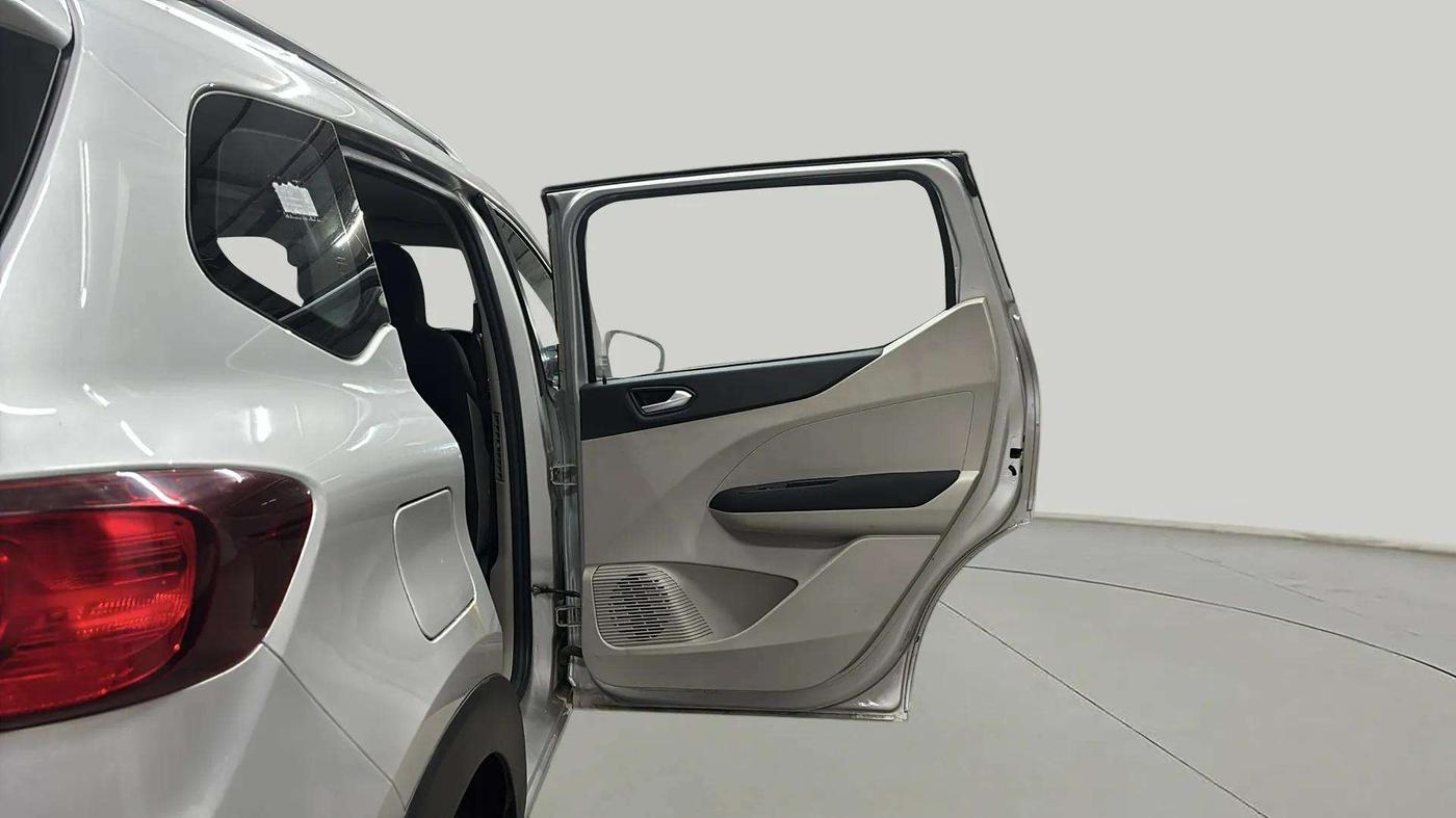 2021 Renault TRIBER RXZ AMT, Petrol, Automatic, 20,567 km, RHS Rear Door