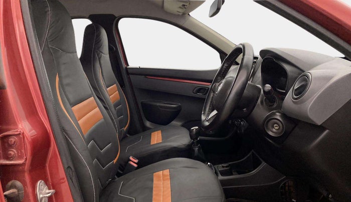 2018 Renault Kwid RXT 0.8 (O), Petrol, Manual, 34,535 km, Right Side Front Door Cabin