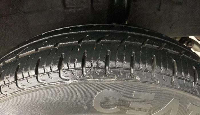 2018 Renault Kwid RXT 0.8 (O), Petrol, Manual, 34,535 km, Left Rear Tyre Tread