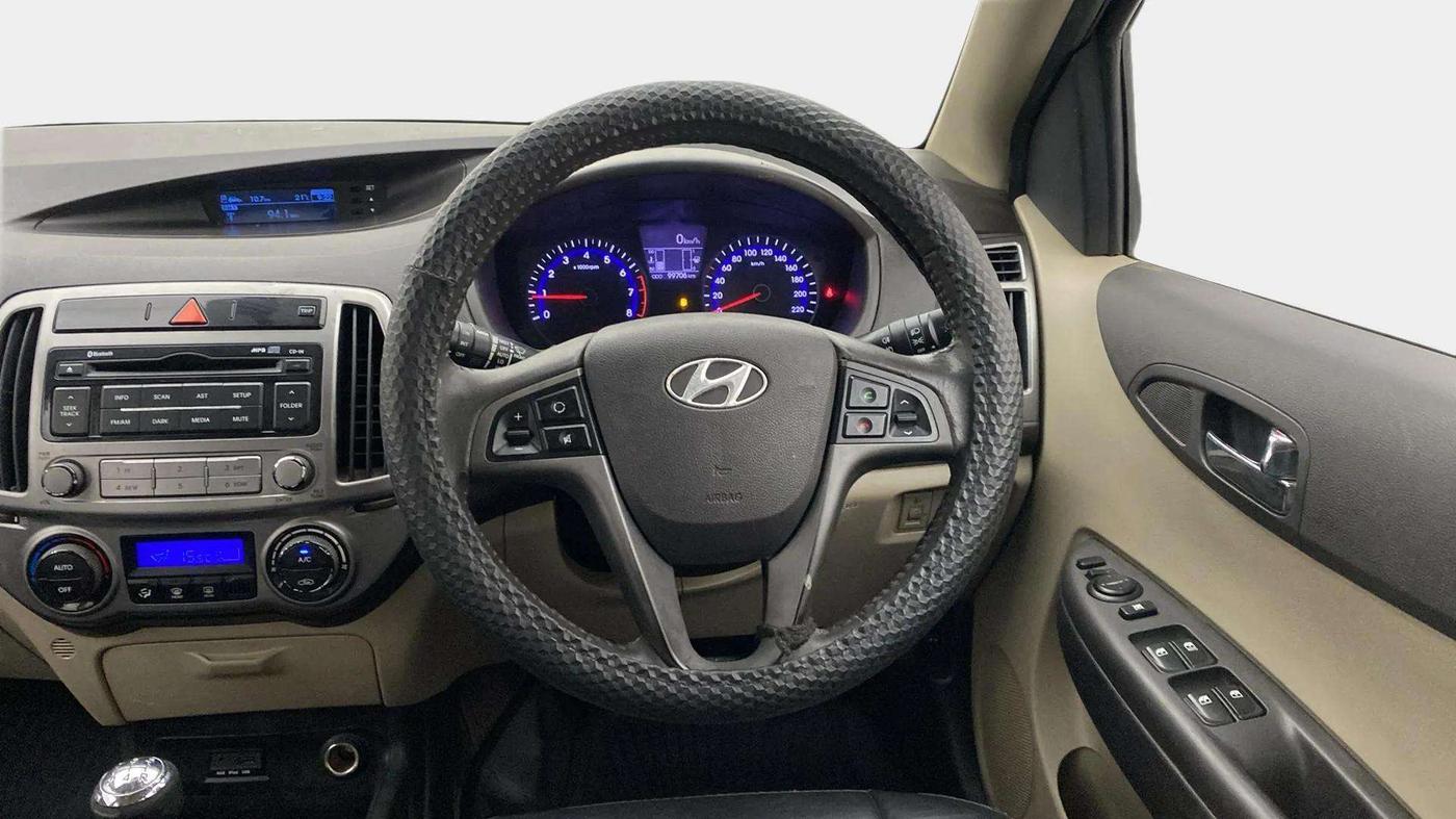 2013 Hyundai i20 ASTA 1.2, Petrol, Manual, 99,945 km, Steering Wheel Close Up