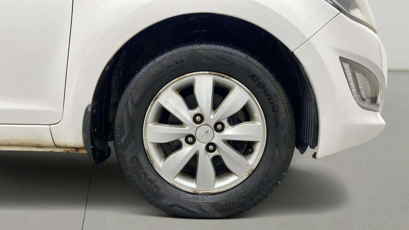 2013 Hyundai i20 ASTA 1.2, Petrol, Manual, 99,945 km, Right Front Wheel
