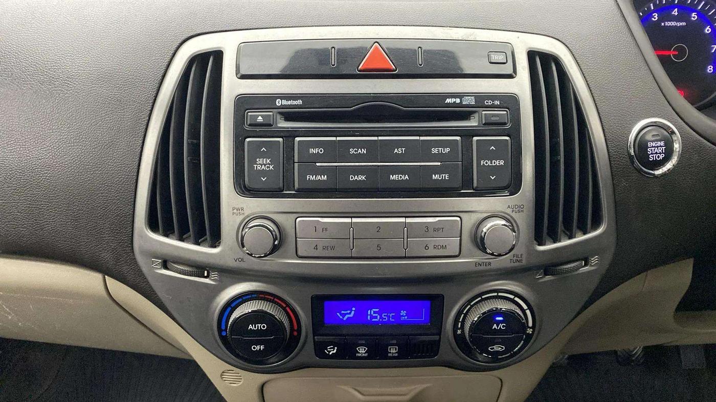 2013 Hyundai i20 ASTA 1.2, Petrol, Manual, 99,945 km, Air Conditioner
