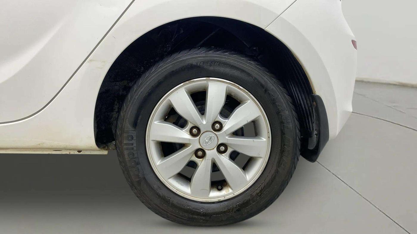 2013 Hyundai i20 ASTA 1.2, Petrol, Manual, 99,945 km, Left Rear Wheel