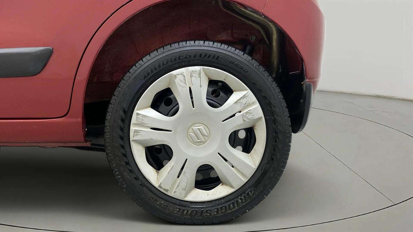 2016 Maruti Wagon R 1.0 VXI AMT, Petrol, Automatic, 52,700 km, Left Rear Wheel