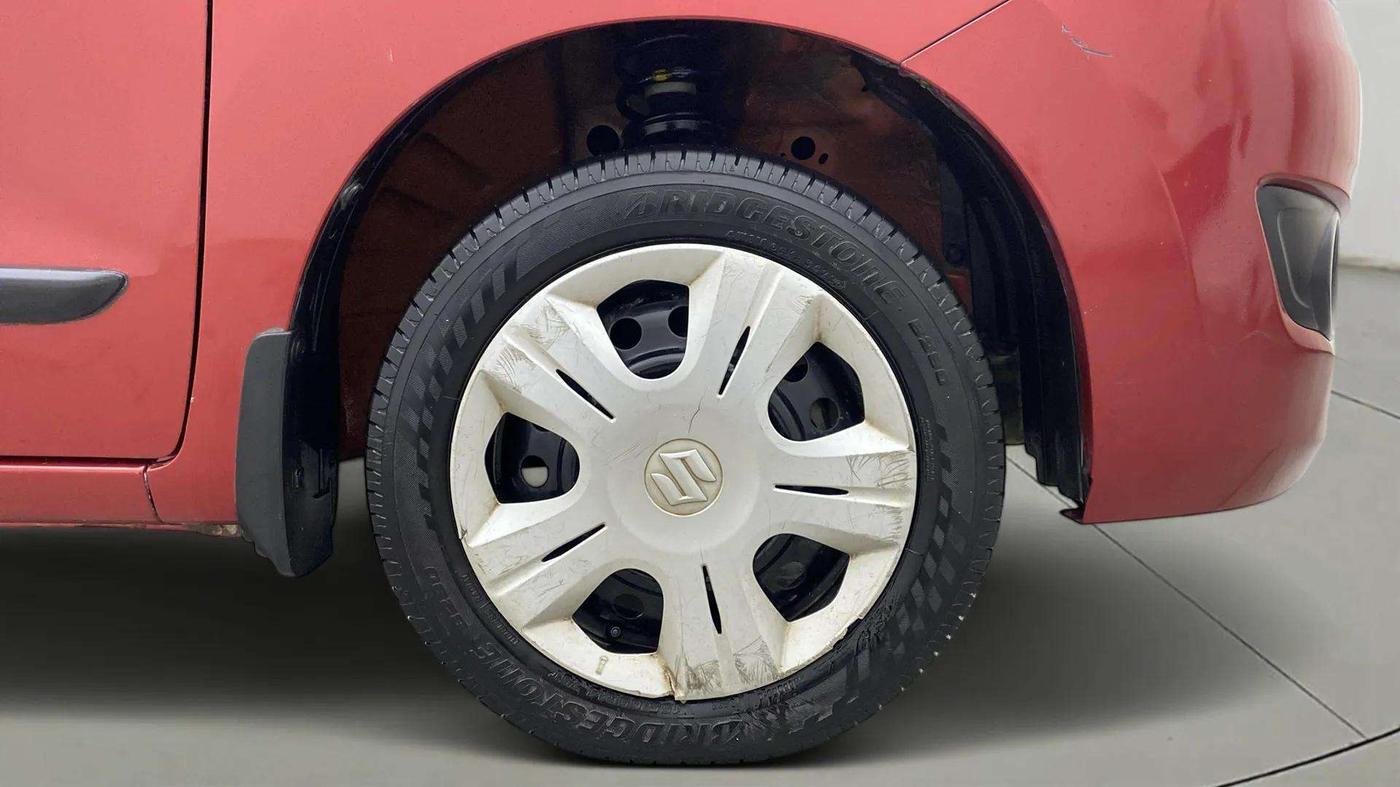 2016 Maruti Wagon R 1.0 VXI AMT, Petrol, Automatic, 52,700 km, Right Front Wheel