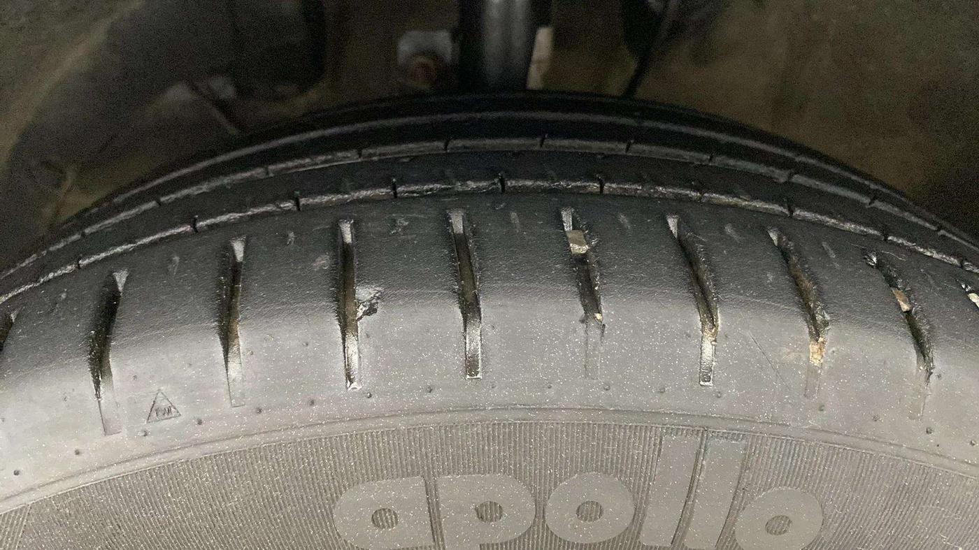 2023 Maruti Baleno  ZETA CNG 1.2L, CNG, Manual, 21,384 km, Left Front Tyre Tread
