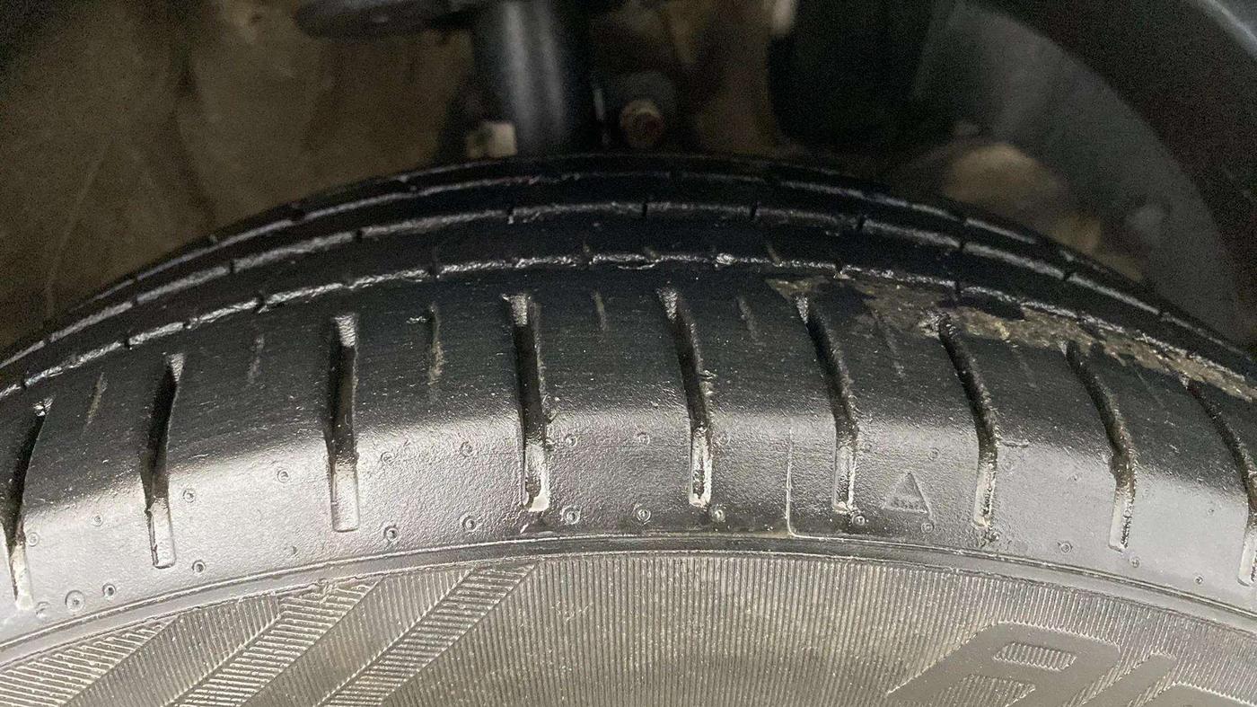 2023 Maruti Baleno  ZETA CNG 1.2L, CNG, Manual, 21,384 km, Right Front Tyre Tread