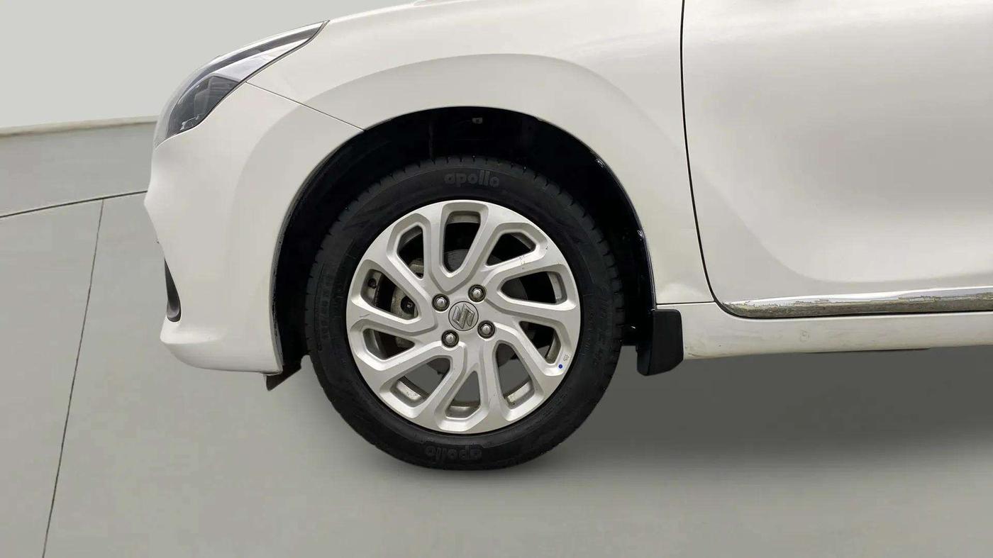 2023 Maruti Baleno  ZETA CNG 1.2L, CNG, Manual, 21,384 km, Left Front Wheel