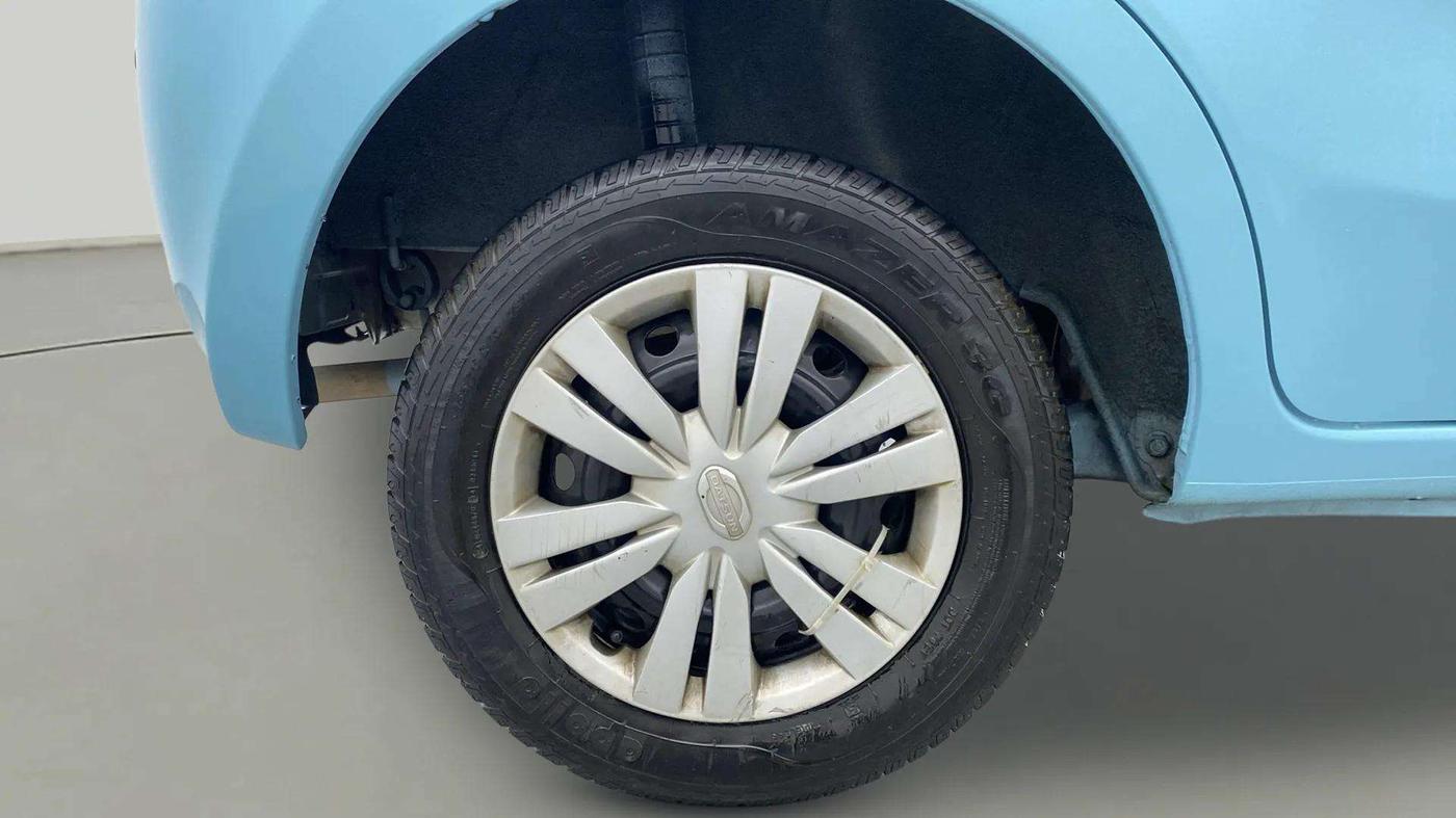 2015 Datsun Go T, Petrol, Manual, 48,184 km, Right Rear Wheel