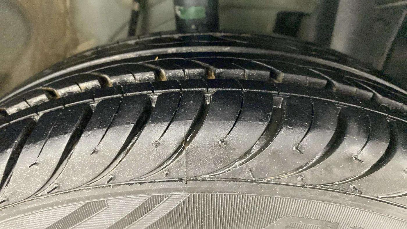 2015 Datsun Go T, Petrol, Manual, 48,184 km, Right Front Tyre Tread