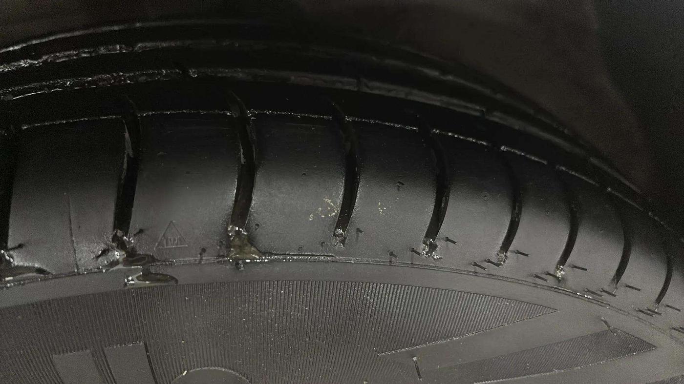 2022 Hyundai GRAND I10 NIOS SPORTZ 1.2 KAPPA VTVT CNG, CNG, Manual, 65,171 km, Left Front Tyre Tread
