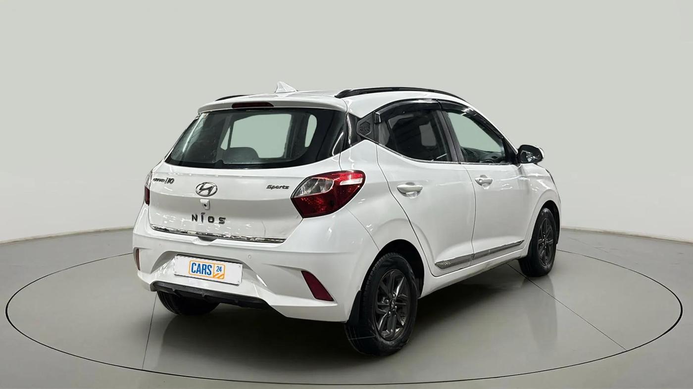 2022 Hyundai GRAND I10 NIOS SPORTZ 1.2 KAPPA VTVT CNG, CNG, Manual, 65,171 km, Right Back Diagonal