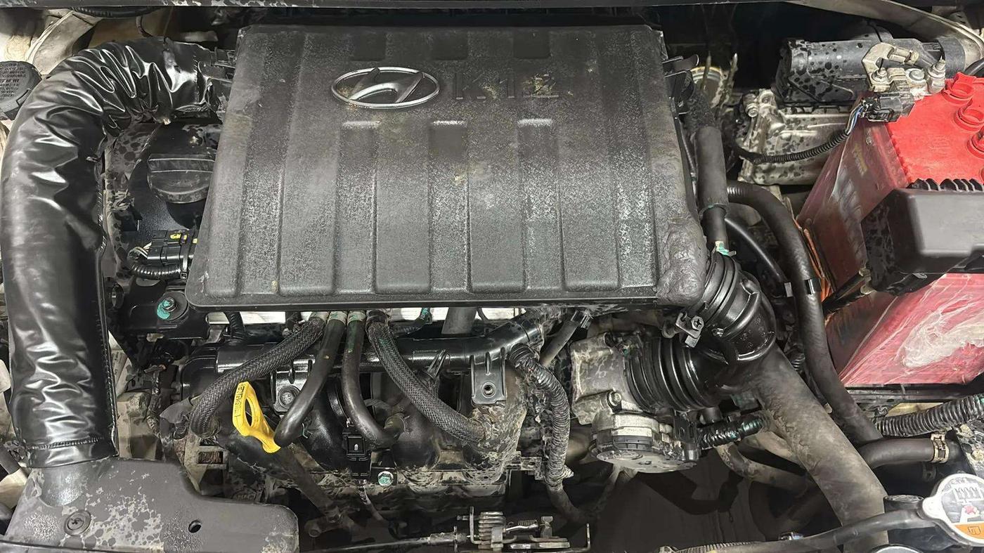 2022 Hyundai GRAND I10 NIOS SPORTZ 1.2 KAPPA VTVT CNG, CNG, Manual, 65,171 km, Engine View