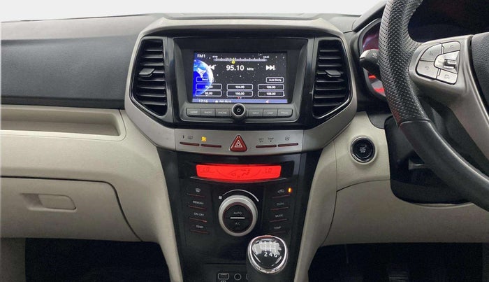 2022 Mahindra XUV300 W8 (O) 1.2 PETROL, Petrol, Manual, 47,151 km, Air Conditioner