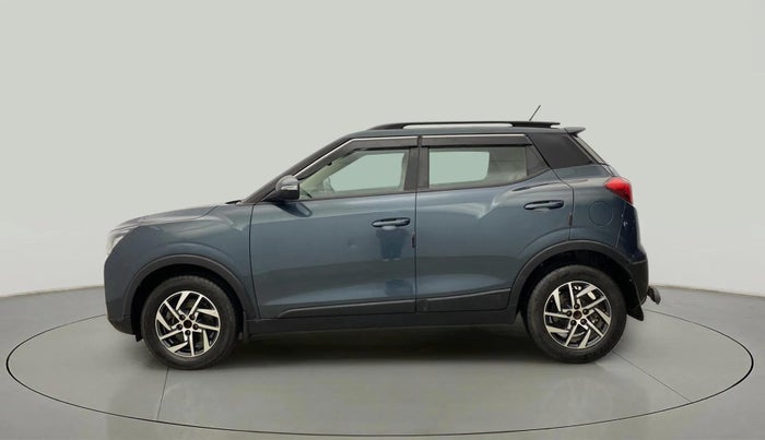2022 Mahindra XUV300 W8 (O) 1.2 PETROL, Petrol, Manual, 47,151 km, Left Side