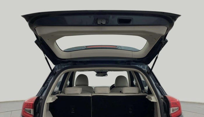 2022 Mahindra XUV300 W8 (O) 1.2 PETROL, Petrol, Manual, 47,151 km, Boot Door Open
