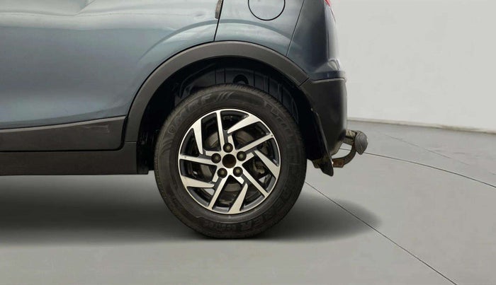 2022 Mahindra XUV300 W8 (O) 1.2 PETROL, Petrol, Manual, 47,151 km, Left Rear Wheel