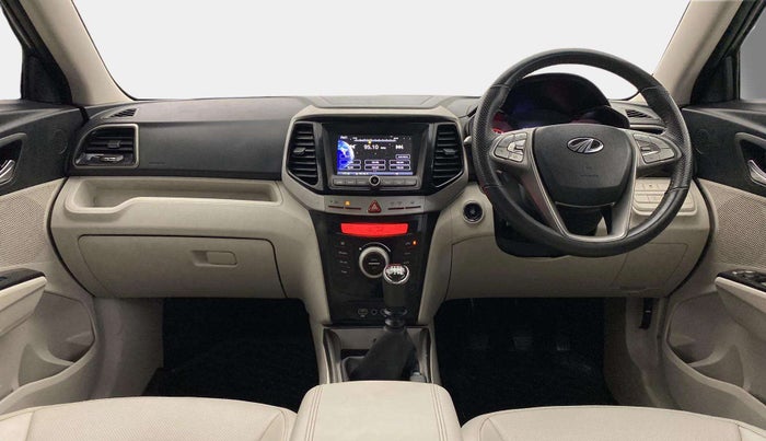 2022 Mahindra XUV300 W8 (O) 1.2 PETROL, Petrol, Manual, 47,151 km, Dashboard