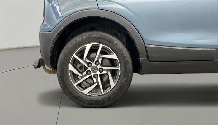 2022 Mahindra XUV300 W8 (O) 1.2 PETROL, Petrol, Manual, 47,151 km, Right Rear Wheel