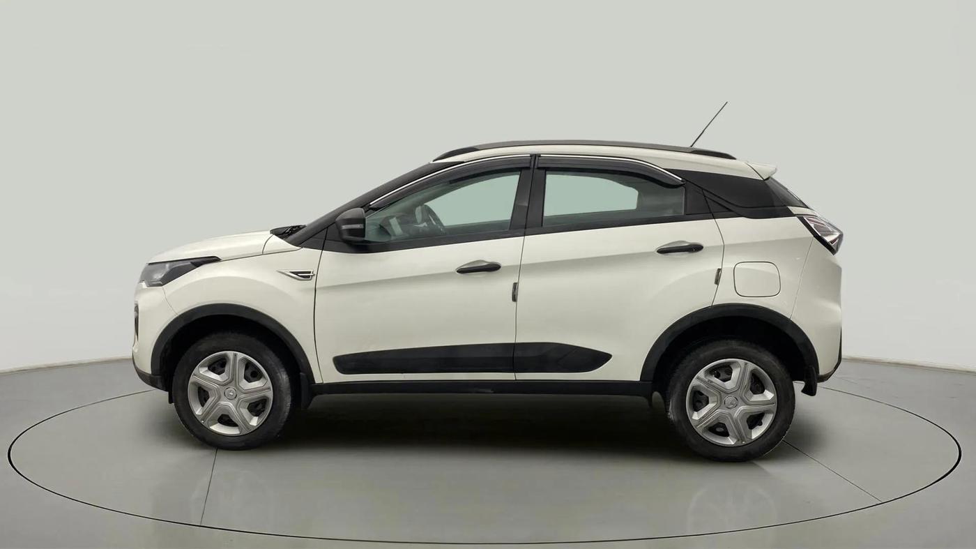 2023 Tata NEXON XMA PETROL, Petrol, Automatic, 23,786 km, Left Side
