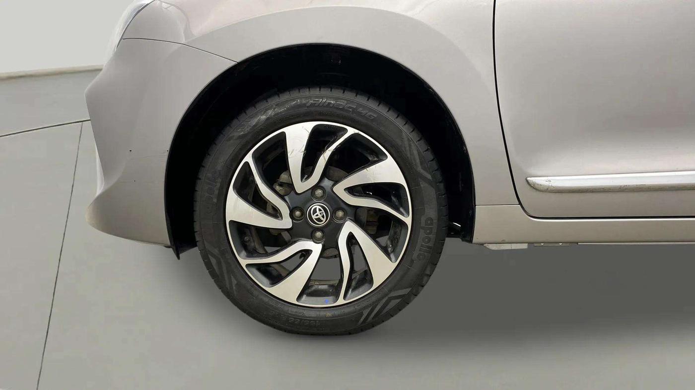 2020 Toyota Glanza G, Petrol, Manual, 19,260 km, Left Front Wheel