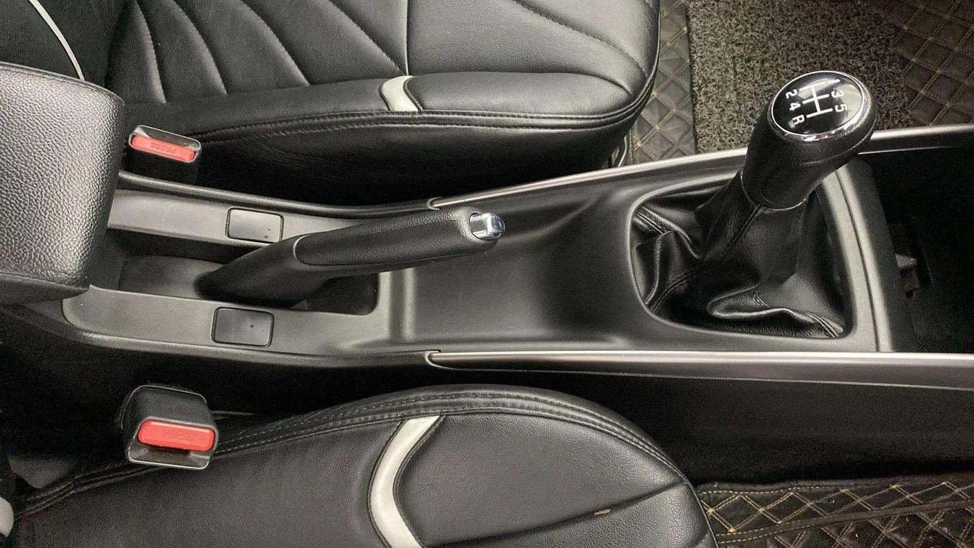 2020 Toyota Glanza G, Petrol, Manual, 19,260 km, Gear Lever