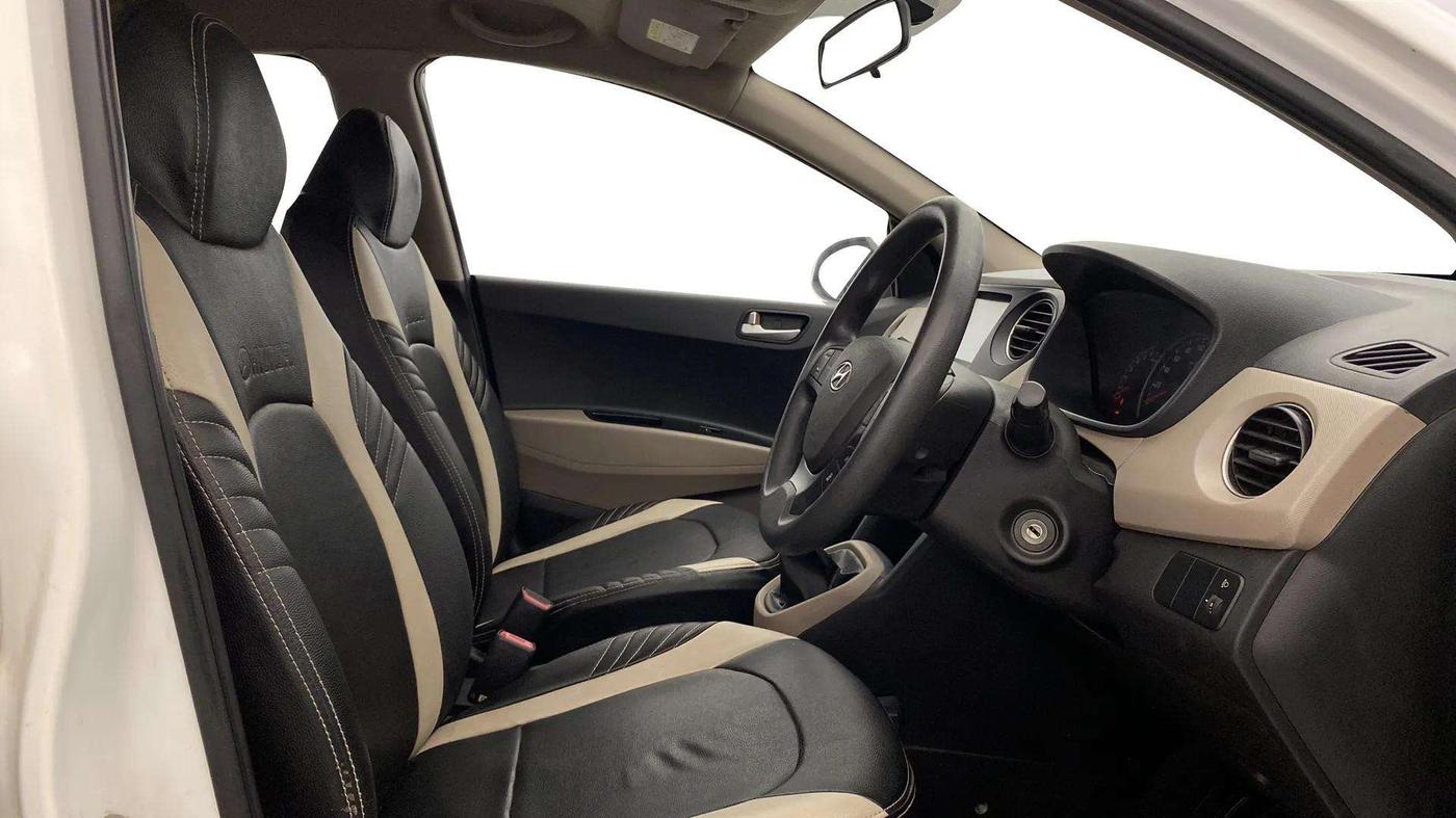 2019 Hyundai Grand i10 SPORTZ 1.2 KAPPA VTVT, Petrol, Manual, 71,900 km, Right Side Front Door Cabin