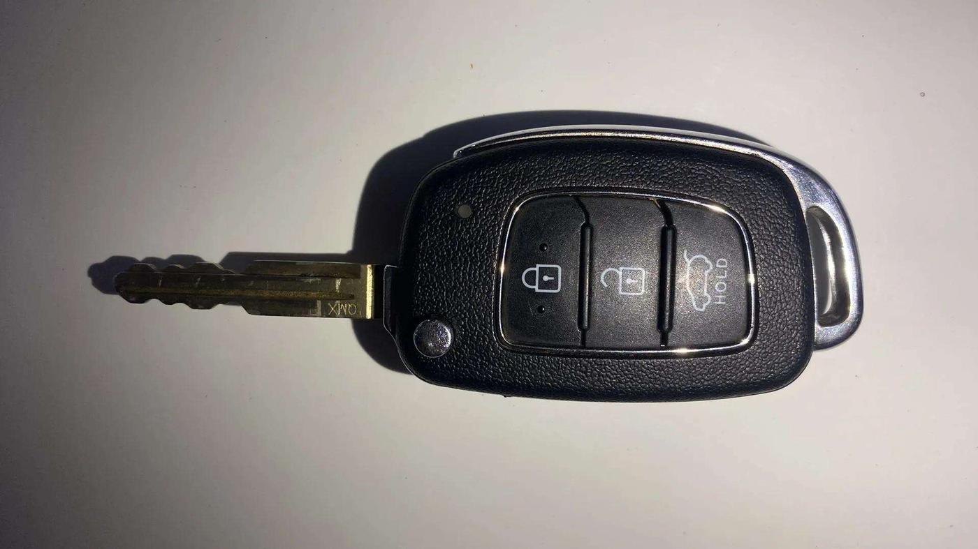 2023 Hyundai NEW I20 MAGNA 1.2 MT, Petrol, Manual, 17,358 km, Key Close Up