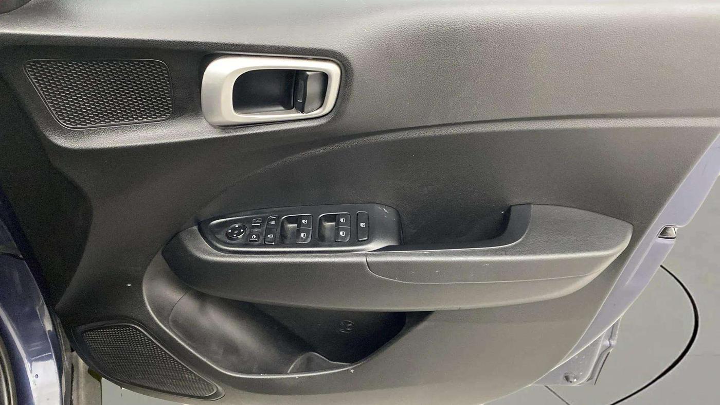 2021 Hyundai VENUE SX PLUS 1.0 TURBO DCT, Petrol, Automatic, 28,660 km, Driver Side Door Panels Control