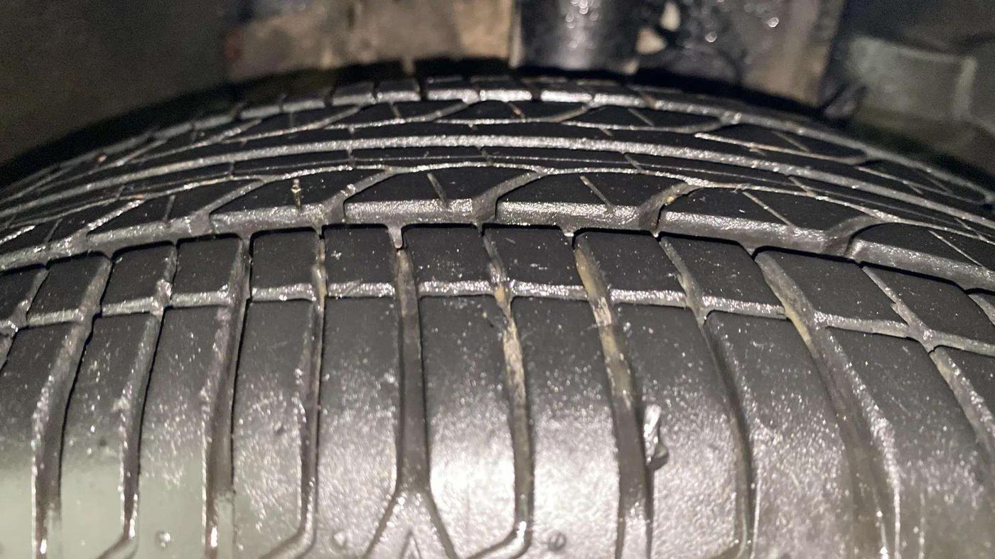 2020 Tata Tiago XZA PLUS PETROL, Petrol, Automatic, 18,571 km, Right Front Tyre Tread