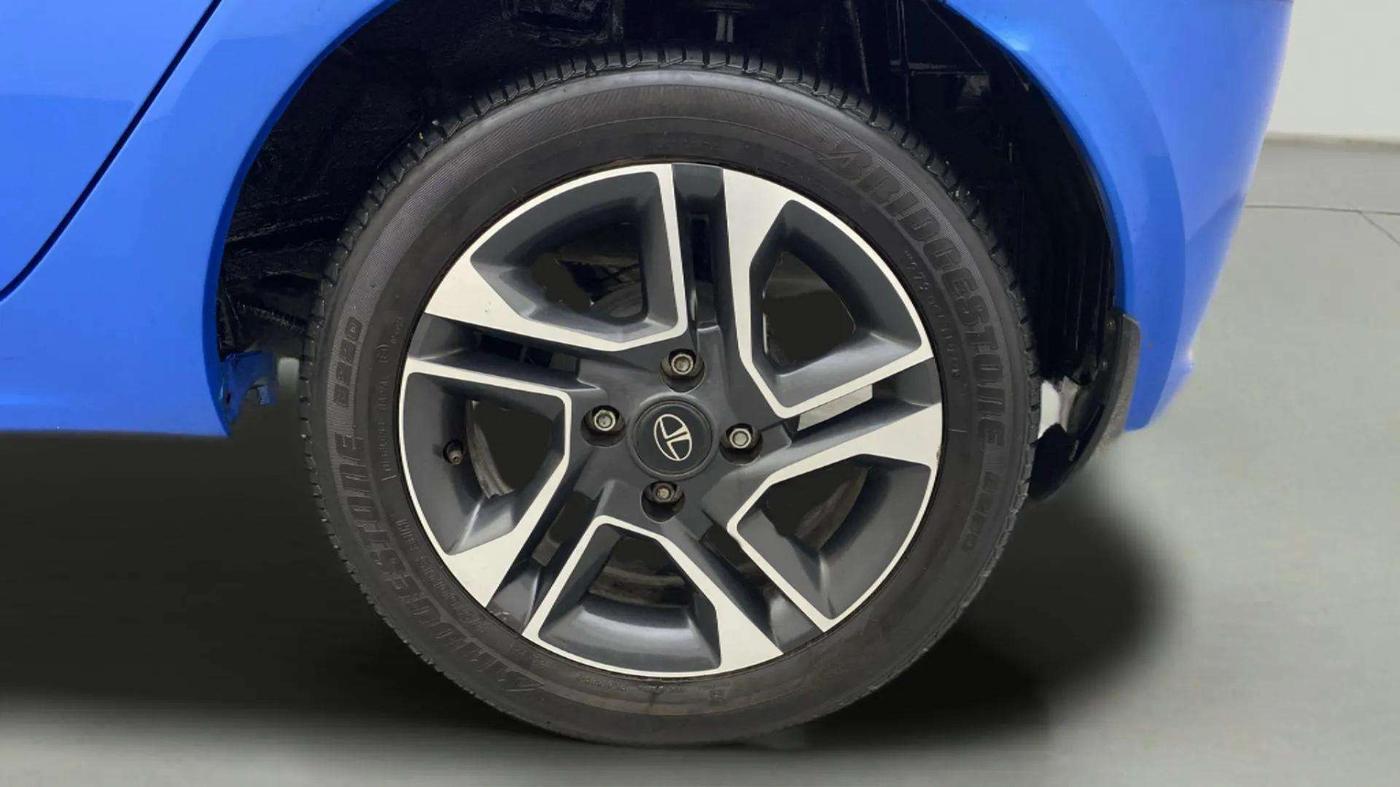 2020 Tata Tiago XZA PLUS PETROL, Petrol, Automatic, 18,571 km, Left Rear Wheel